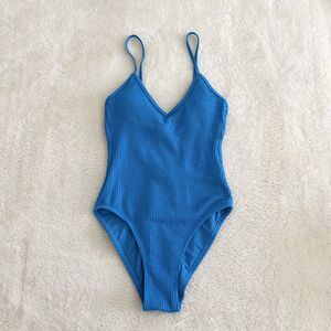 No Boundaries Blue Textured One Piece Swimsuit Women’s Size S 3-5 Scoop Back